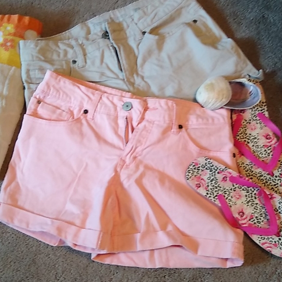 Faded Glory Shorts - Picture 1 of 8